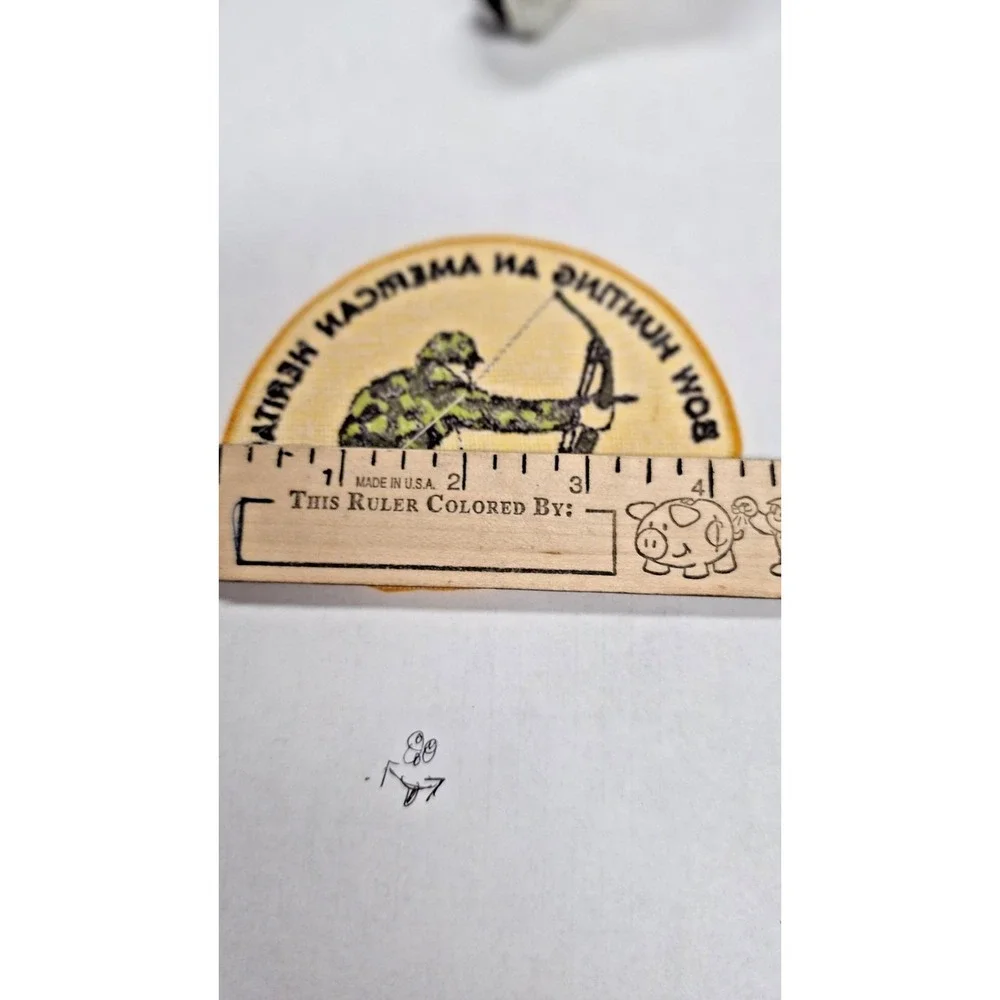VINTAGE BOW HUNTING AN AMERICAN HERITAGE EMBROIDERED PATCH 4.5 X 3